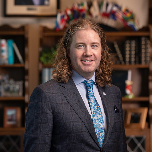 Dr. Mark Lyons